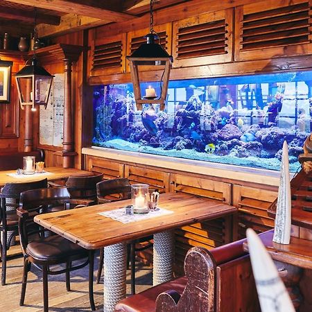 Moby Dick Hotel & Ferienwohnungen Wustrow  Εξωτερικό φωτογραφία